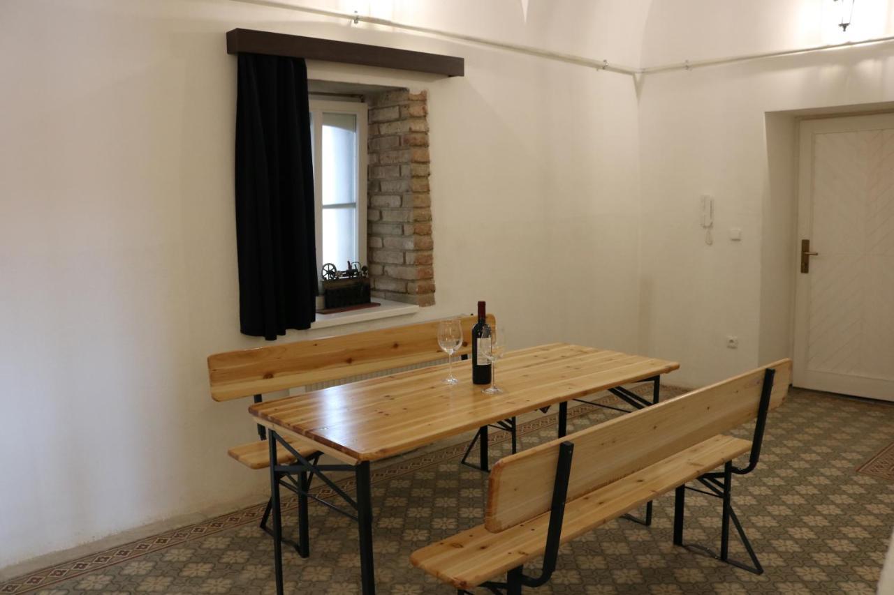 Bezauberndes Gaestehaus In Šatov 외부 사진